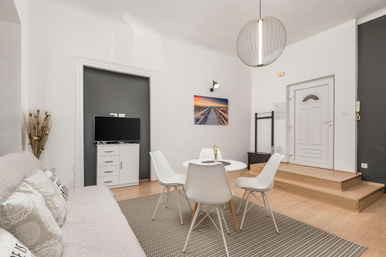 Apartment Doris Rijeka Bagian luar foto