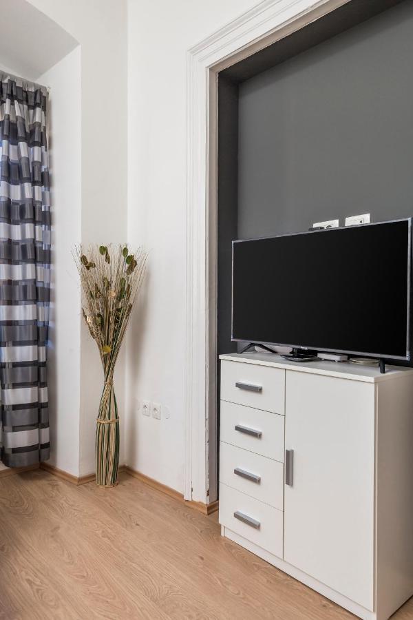 Apartment Doris Rijeka Bagian luar foto